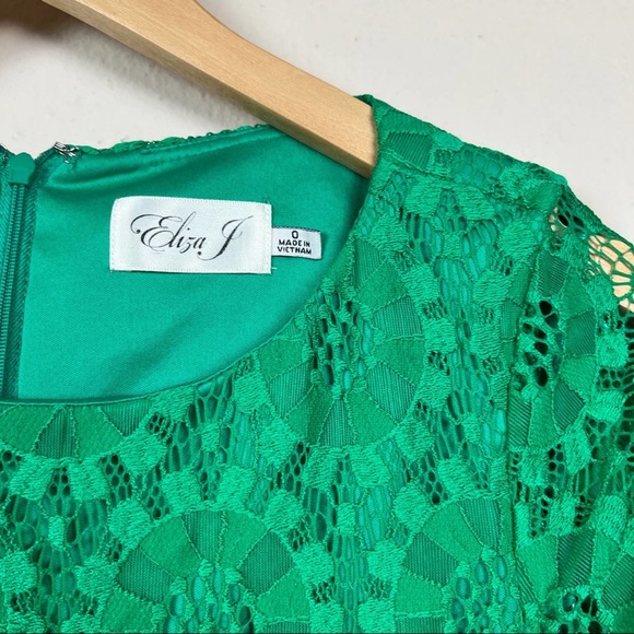 ELIZA J Green Lace Sheath Mini Dress 0 XS Kelly Party 3/4 Sleeve Cocktail - Picture 3 of 7